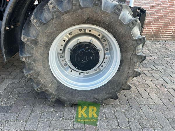 Grote foto case ih international farmall 120c 693881 agrarisch tractoren