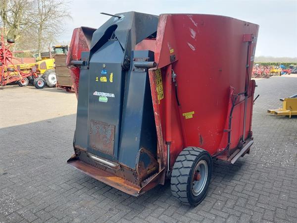 Grote foto trioliet gigant 900 voermengwagen agrarisch uithalers en verdelers