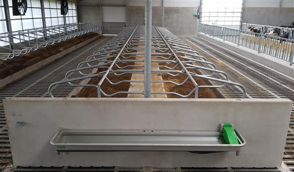 Grote foto drinkbak rvs spinder pingo 400 muurbevestiging dieren en toebehoren runderen