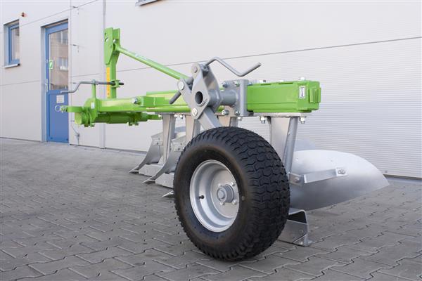 Grote foto bomet schaarploeg lyra u013 20 30 35cm agrarisch mechanisatie