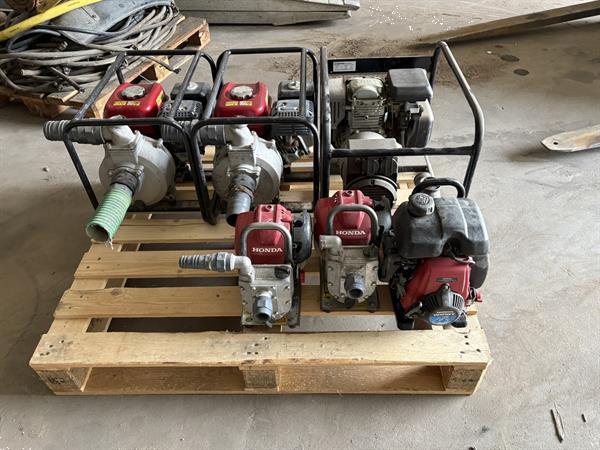 Grote foto honda waterpomp benzine 3 stuks agrarisch beregeningapparatuur