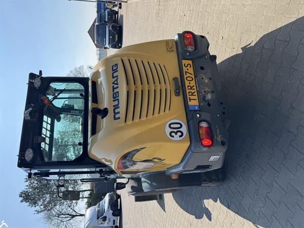 Grote foto mustang loader incl bak en lepels agrarisch shovels