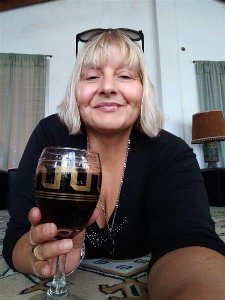 Grote foto vind jij het ook tijd voor iets nieuws contacten en berichten vrouw zoekt man