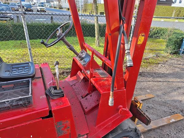 Grote foto o k heftruck 2.5 ton diesel agrarisch heftrucks