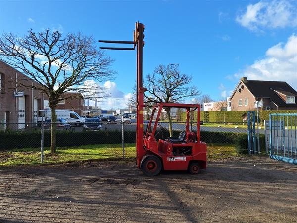 Grote foto o k heftruck 2.5 ton diesel agrarisch heftrucks
