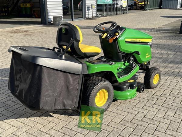 Grote foto john deere x350r 692550 tuin en terras zitmaaiers