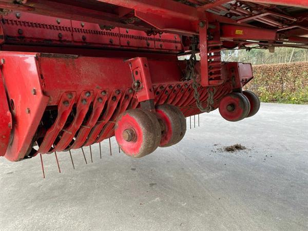 Grote foto taarup kverneland ta 465 opraapwagen agrarisch opraapwagens