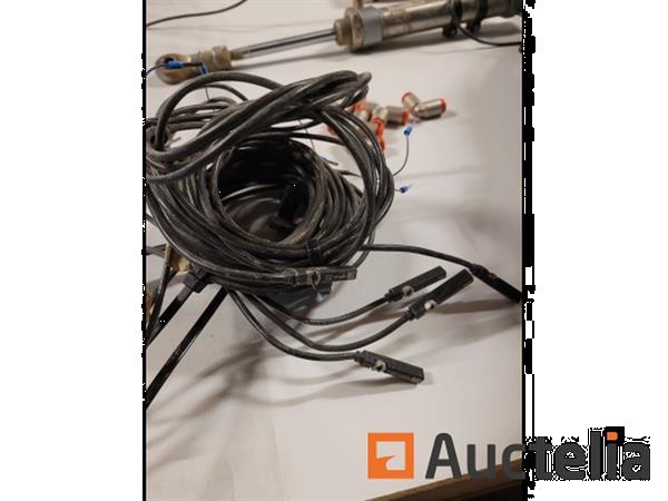 Grote foto set van 16 persluchtcilinders doe het zelf en verbouw onderdelen en accessoires