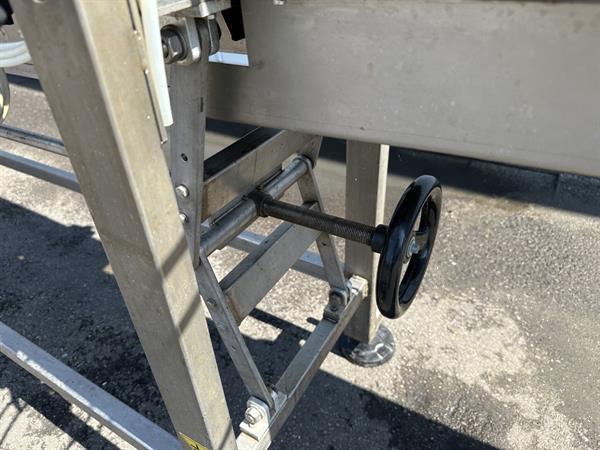 Grote foto sorma acf 115 bakjes bakjesvulmachine agrarisch tuinbouw