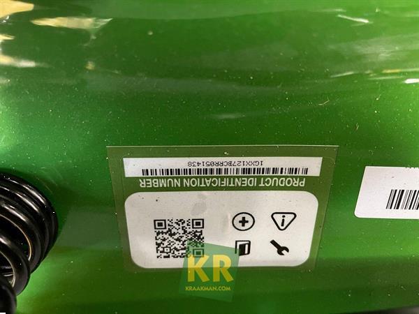 Grote foto john deere x127 692304 tuin en terras zitmaaiers