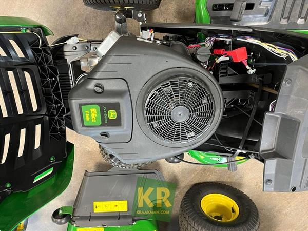 Grote foto john deere x127 692304 tuin en terras zitmaaiers