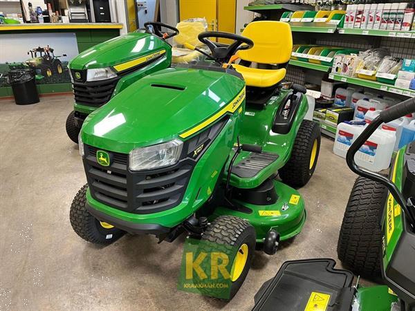 Grote foto john deere x127 692304 tuin en terras zitmaaiers