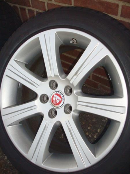 Grote foto 18 originele jaguar xf comodora edition velgen auto onderdelen banden en velgen