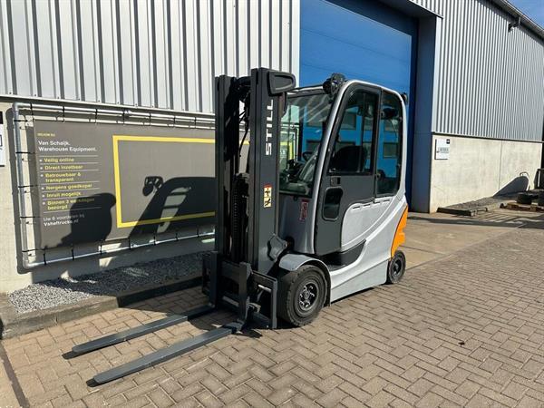 Grote foto vs 22124 elektrische triplex heftruck still rx60 25 bj2019 agrarisch heftrucks