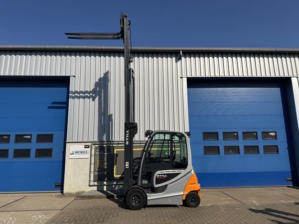 Grote foto vs 22125 elektrische triplex heftruck still rx60 30 bj2019 nieuwe accu agrarisch heftrucks