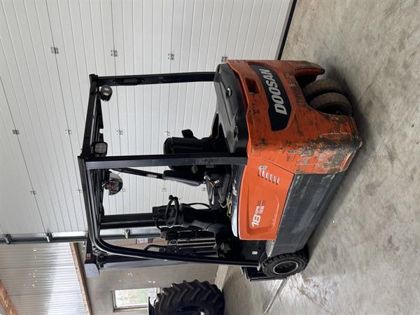 Grote foto doosan 1800 kg freelift sideshift agrarisch heftrucks
