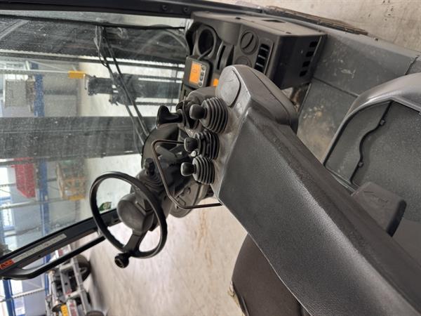Grote foto toyota 1800kg lpg triple sideshift heftruck agrarisch heftrucks
