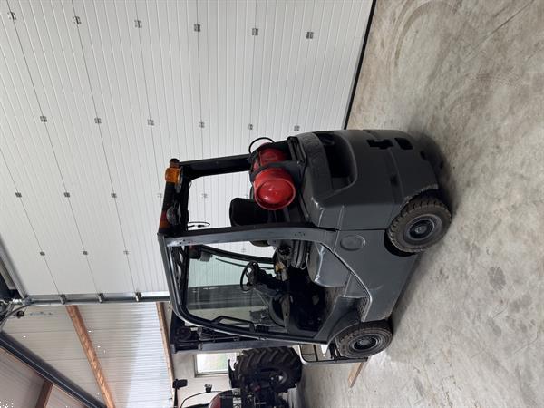 Grote foto toyota 1800kg lpg triple sideshift heftruck agrarisch heftrucks