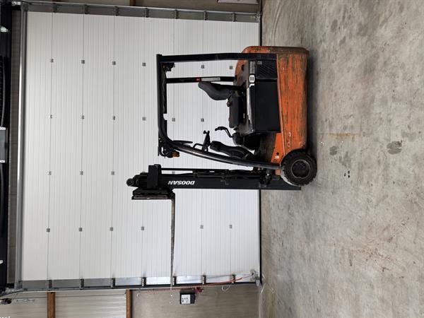 Grote foto doosan 1800kg heftruck vorkspreider agrarisch heftrucks