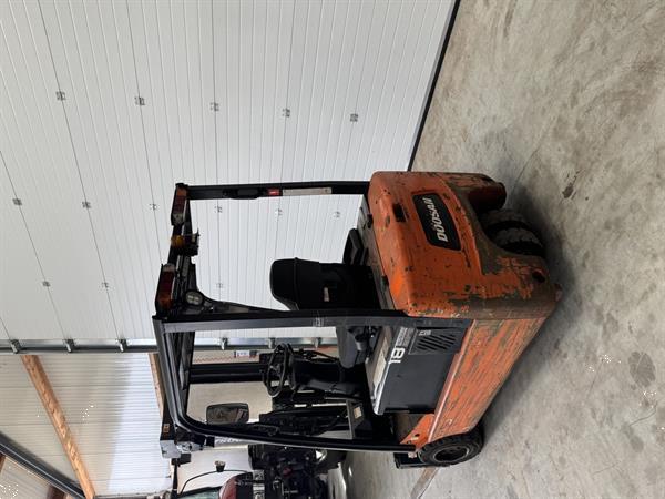 Grote foto doosan 1800kg heftruck vorkspreider agrarisch heftrucks