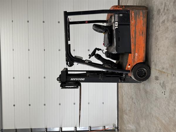 Grote foto doosan 1800kg heftruck freelift agrarisch heftrucks