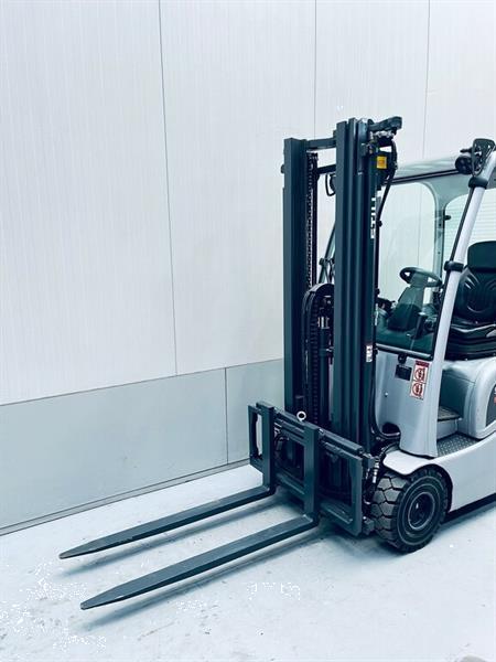 Grote foto still rx20 16 agrarisch heftrucks