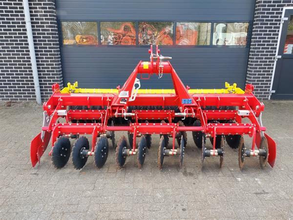 Grote foto pottinger fox 300 d front schijveneg agrarisch akkerbouw