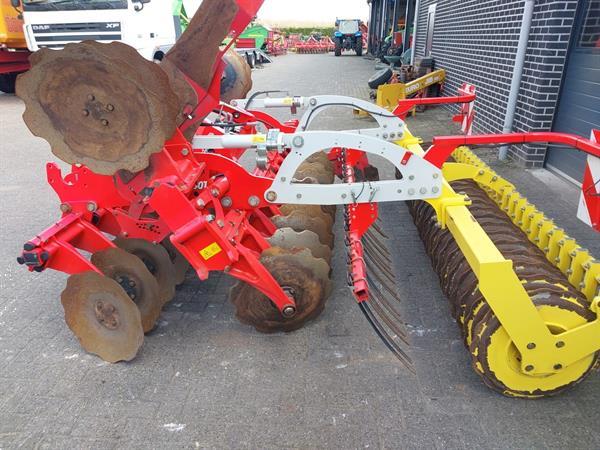 Grote foto pottinger terradisc 3001 schijveneg met pakkerwals agrarisch akkerbouw