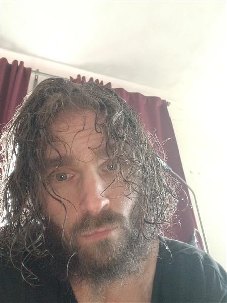 Grote foto op zoek naar een lieverd contacten en berichten man zoekt vrouw