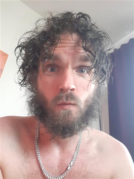 Grote foto op zoek naar een lieverd contacten en berichten man zoekt vrouw