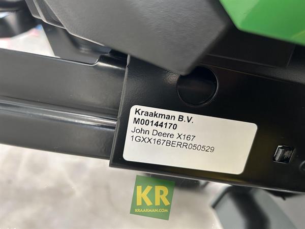 Grote foto john deere x167 692192 tuin en terras zitmaaiers