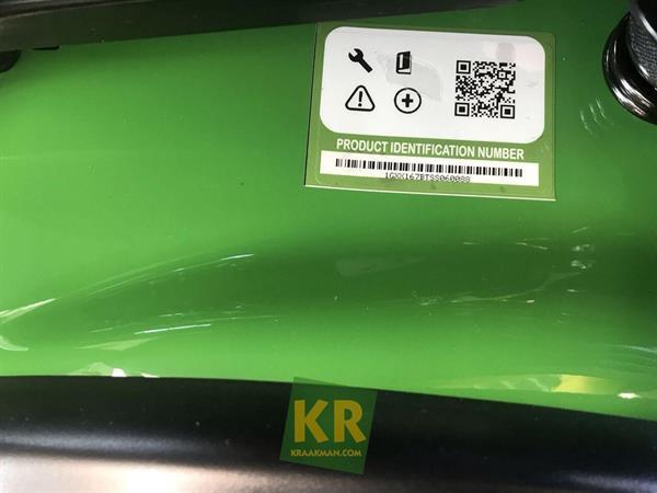 Grote foto john deere x167 692702 tuin en terras zitmaaiers