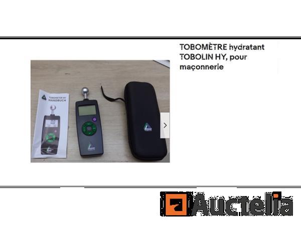 Grote foto vochtmeter met tobolin hy led display in de hoes doe het zelf en verbouw gereedschappen en machines