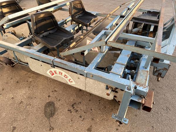 Grote foto perdu beddenplantmachine agrarisch zaaimachines