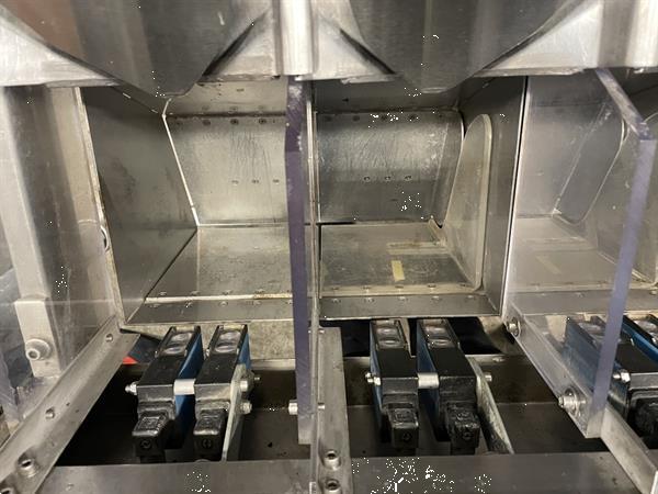Grote foto s b cp 800 12 bp afweegmachine met frame en 3 elevatoren toevoertransportbanden agrarisch tuinbouw