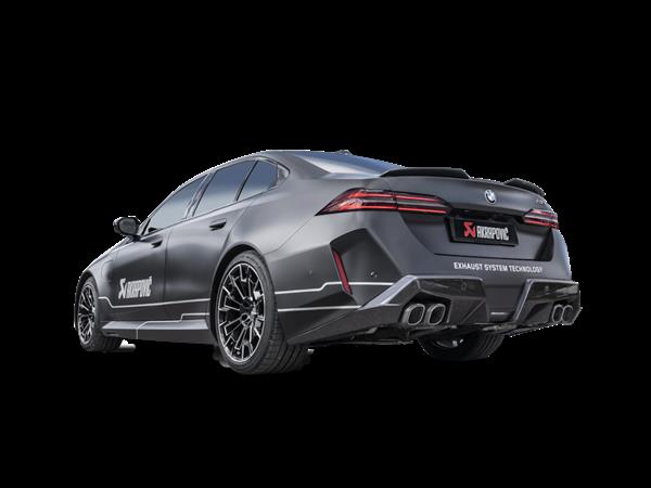 Grote foto dit betreft een bmw g90 g99 m5 akrapovic uitlaat systeem auto onderdelen tuning en styling