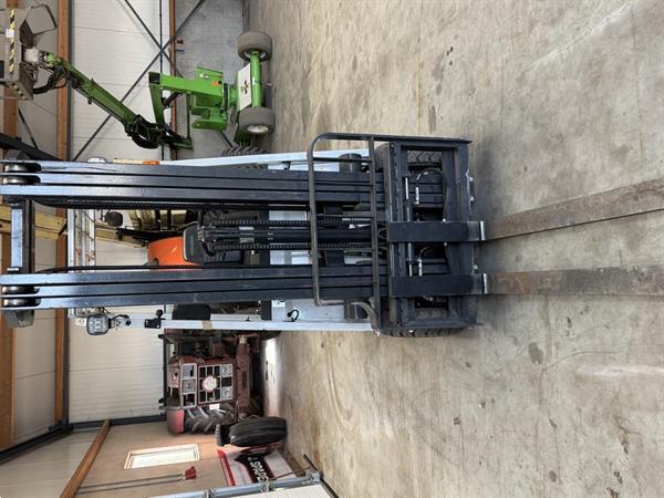 Grote foto uni carriers nissan triple sideshift agrarisch heftrucks