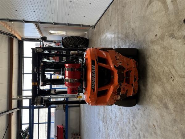 Grote foto doosan lpg heftruck triple bj 2017 agrarisch heftrucks