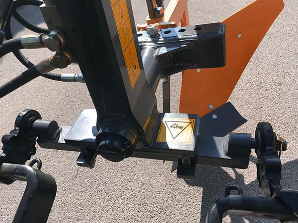 Grote foto kraffter fzl wentelploeg mechanisch agrarisch mechanisatie