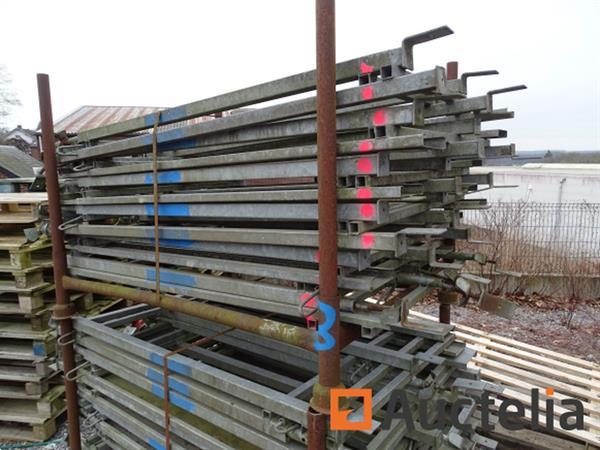 Grote foto 12 verstelbare frames voor deur en raamruimte doe het zelf en verbouw onderdelen en accessoires