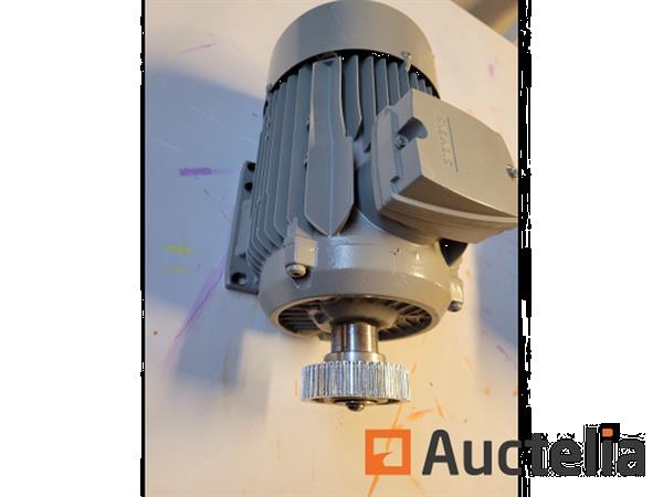 Grote foto siemens 1av3090a 1 5 kw motor doe het zelf en verbouw onderdelen en accessoires