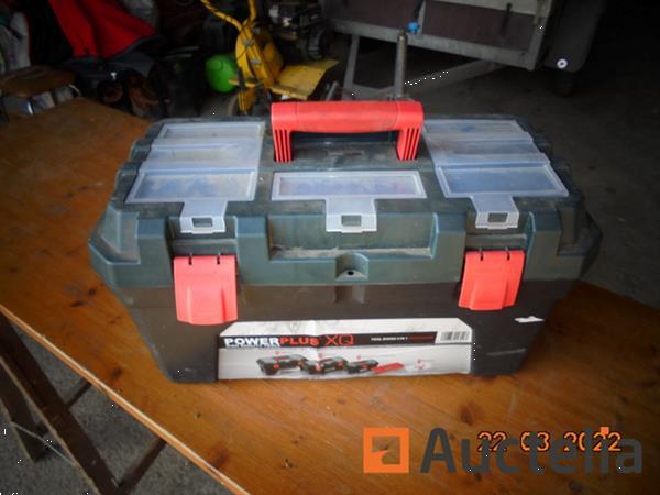 Grote foto kist met gereedschap doe het zelf en verbouw gereedschappen en machines