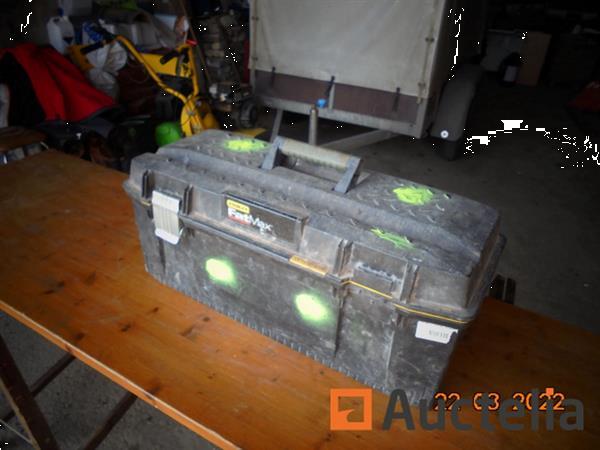 Grote foto kofferbak met gereedschap doe het zelf en verbouw gereedschappen en machines
