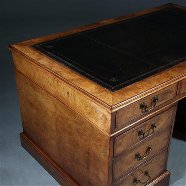 Grote foto bureau engeland noten met wortelnoten en zwart leer ca 1910 no.280340 antiek en kunst overige in antiek gebruiksvoorwerpen