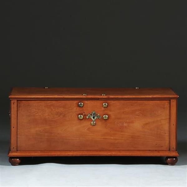Grote foto kleine koloniale kist ca 1800 djatihout met bronzen beslag no.280310 antiek en kunst stoelen en banken