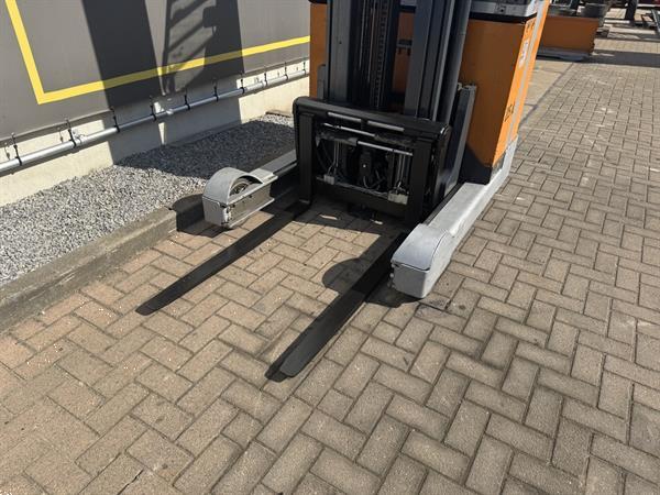 Grote foto vs 22135 reachtruck still fmx17 bj2014 7.700mm vorkenspreider doe het zelf en verbouw hefwerktuigen