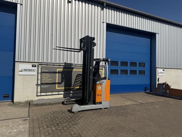 Grote foto vs 22135 reachtruck still fmx17 bj2014 7.700mm vorkenspreider doe het zelf en verbouw hefwerktuigen