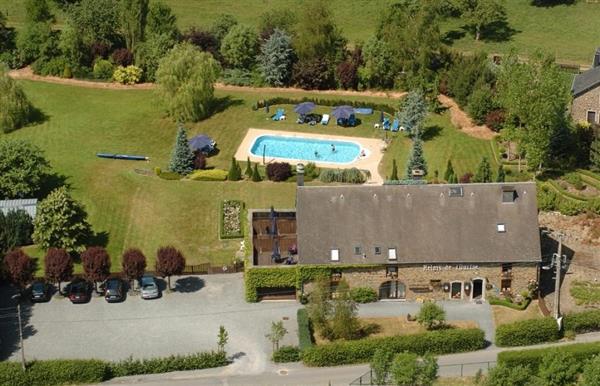 Grote foto groepshuis 29 p. met priv buitenzwembad en sauna vakantie belgi
