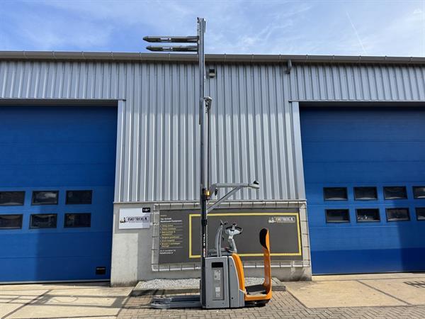 Grote foto vs 22147 elektrische triplex stapelaar still initiele lift 5316mm doe het zelf en verbouw hefwerktuigen