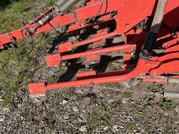 Grote foto kuhn zaaibalk met verdeler en 24 kouters 3 meter agrarisch zaaimachines